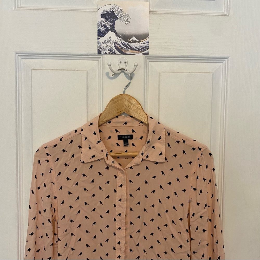 4/$25 Talbots Rose Blouse with Black Birds